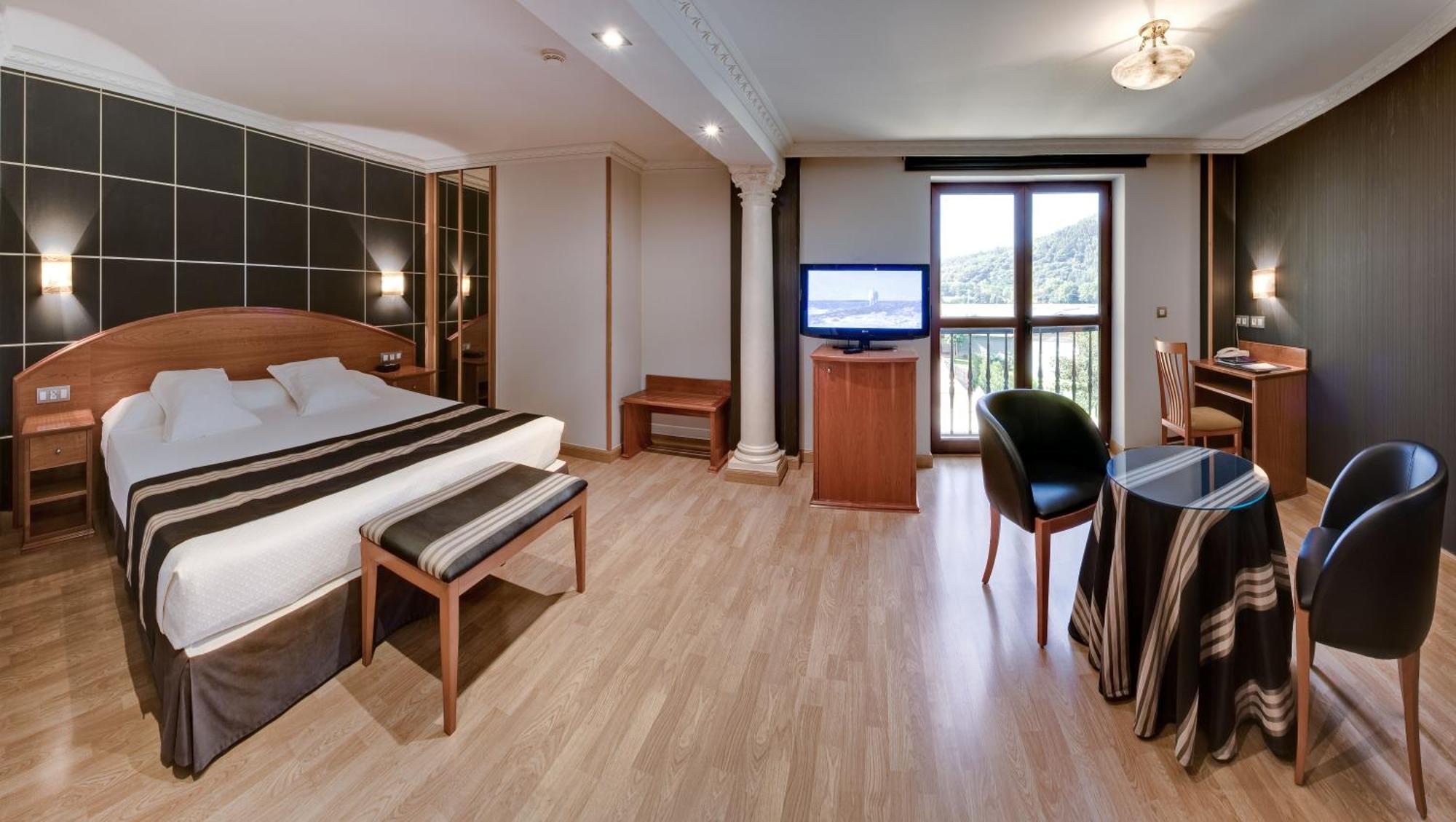 Hotel Spa Villa Pasiega هوزنايو المظهر الخارجي الصورة